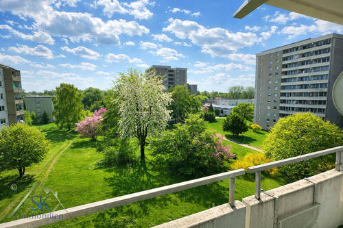 Balkon Aussicht - 2,5 Zimmerwohnung im Herzen von Puchheim mit traumhafter Aussicht zu verkaufen!