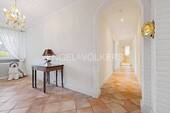 Diele und Flur im Erdgeschoss - 