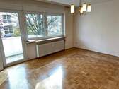 Wohnzimmer - Etagenwohnung mit 50,90 m² in Nürnberg zum Kaufen