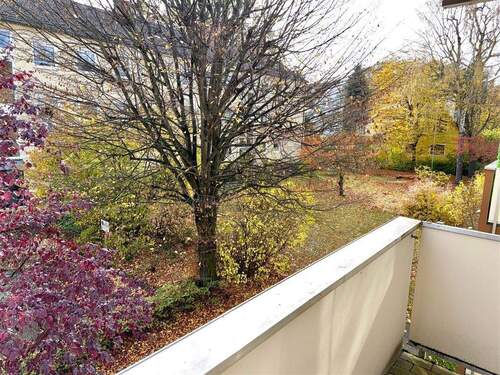 Blick von ihrem Balkon - 