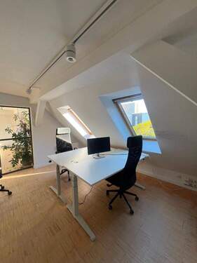 Schreibtischplätze - Freie Plätzefreier Raum im Herzen Kreuzbergs mit tollem Ausblick - All-in-Miete