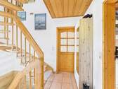 Flur EG Treppe - 