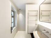 Duschbad mit Fenster - 