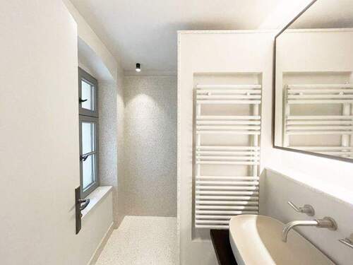 Duschbad mit Fenster - 