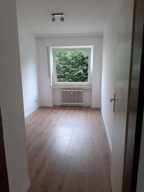 Kinderzimmer / Büro - 
