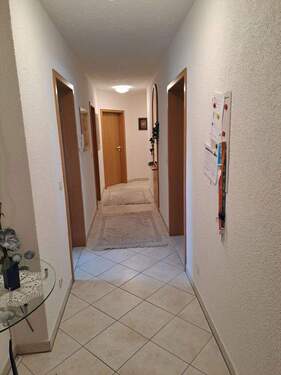 Bild 2 - 4 Zimmer Etagenwohnung zur Miete in Adelsdorf