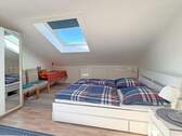 Schlafzimmer im Dachgeschoss (Whg. Süd/West) - 