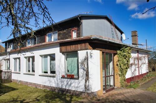 Rückansichtt des Wohnhauses - 