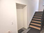 Im Treppenhaus - 