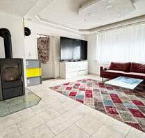 Zweifamilienhaus mit großer Garage, zwei Wohnungen und ausbaufähigem Dachgeschoss - Rangendingen