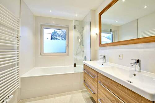 Badezimmer in der Wohnung - 