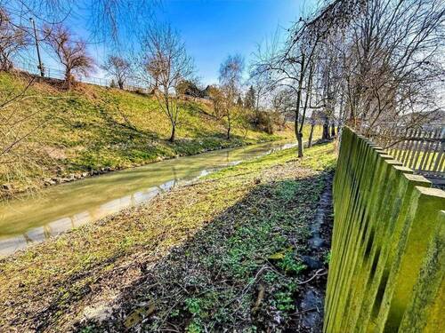 Gartenzugang - 6 Zimmer Einfamilienhaus in Mühlhausen