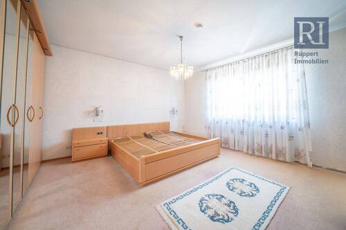Schlafzimmer 1 OG - 