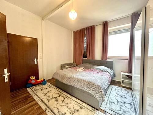 Schlafzimmer im Erdgeschoss - 