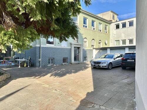 Gebäudeansicht - 8 Zimmer Mehrfamilienhaus, Wohnhaus zum Kaufen in Offenbach