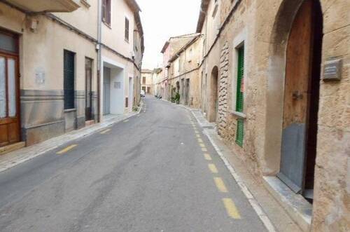 Bild 2 - 8 Zimmer Mehrfamilienhaus, Wohnhaus zum Kaufen in Llucmajor