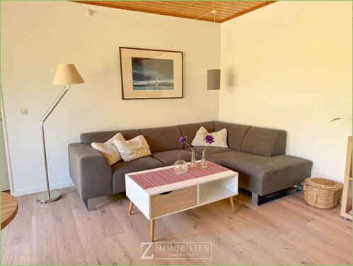 Wohnbereich I - 9 Zimmer Etagenwohnung in Sankt Peter-Ording