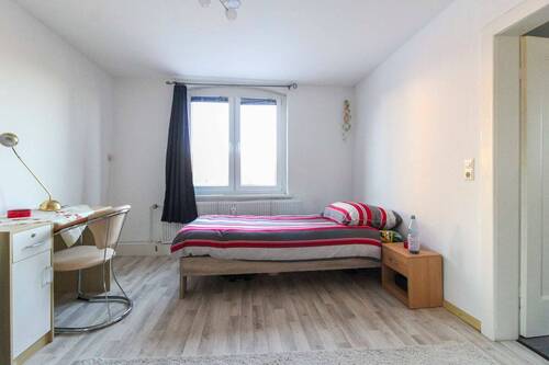 Schlafzimmer II OG - 
