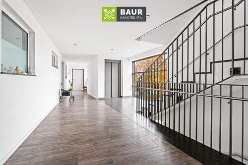 Treppenhaus - 3 Zimmer Etagenwohnung in Weingarten