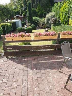 Blick von der Terrasse in den Garten.jpg - 