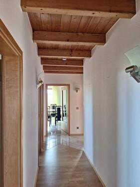 Flur - 3 Zimmer Etagenwohnung zur Miete in Neufahrn bei Freising