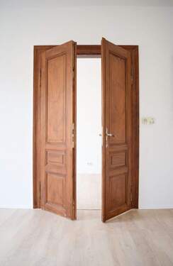 Durchgang zum Schlafzimmer - 2 Zimmer Etagenwohnung in Köthen