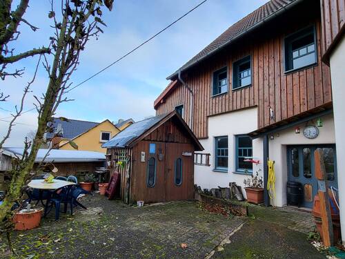 Terrasse und Eingang Werkstatt - 