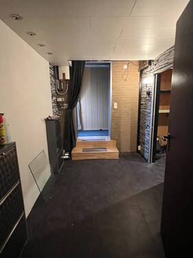 Durchgangszimmer EG in Anbau - 