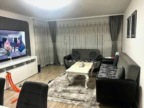Teilansicht Wohnzimmer - Etagenwohnung mit 65,00 m² in Hockenheim zum Kaufen