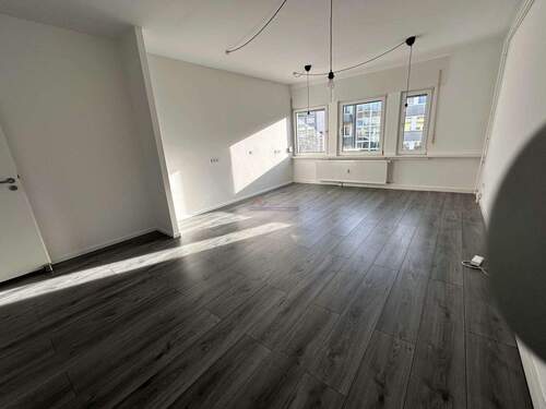 Zimmer 2 - 3 ZKB - Kaiserstrasse zwischen Markt- und Europaplatz