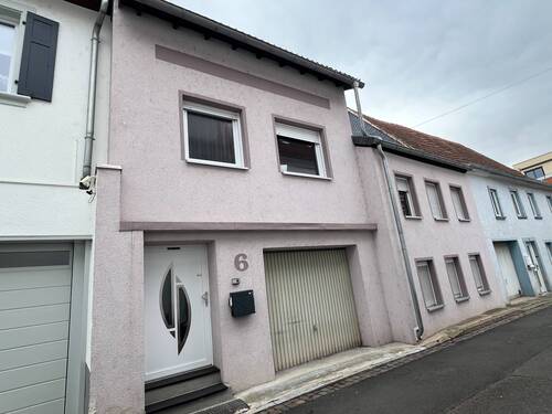 Hausansicht - Einfamilienhaus zum Kaufen in Bad Sobernheim