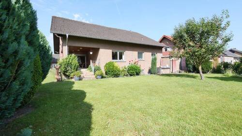 Titelbild - Ruhig gelegenes Familiendomizil mit herrlichem Garten