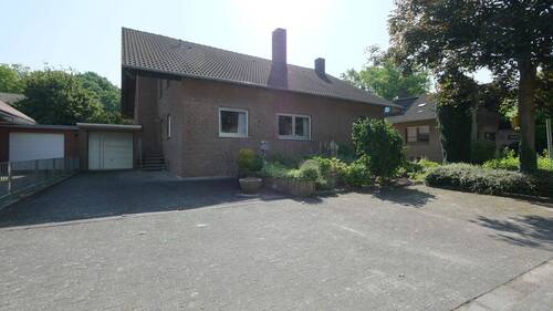 Frontansicht - 7 Zimmer Einfamilienhaus zum Kaufen in Paderborn / Elsen