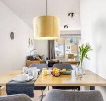 Lage, Lage, Lage - Renovierte ETW mit Balkon und Fahrstuhl in unmittelbarer Nähe zum Meer - Bad Zwischenahn