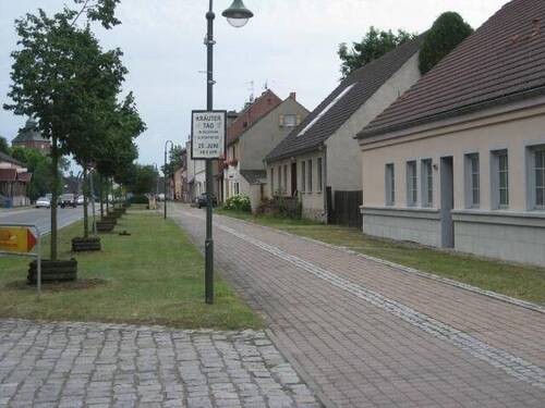 Groß Schönebeck Straßenansicht I - Büro-Praxisflächen in zentraler Lage von 16244 Schorfheide