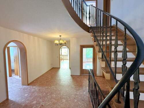 Ansicht Diele/Flur - 6 Zimmer Einfamilienhaus in Amberg