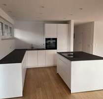 Großzügige, helle 3,5 Zimmer Wohnung mit Südbalkon in Kemnat, komplett Neusaniert - Ostfildern-Kemnat