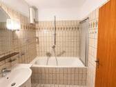 Badezimmer (Ansicht 1) - 