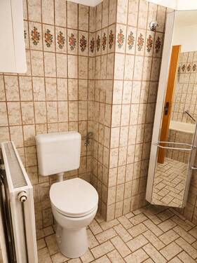 Badezimmer (Ansicht 2) - 