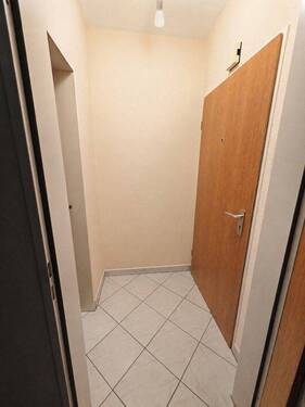 Eingangsbereich - 3 Zimmer Etagenwohnung zum Kaufen in Bochum