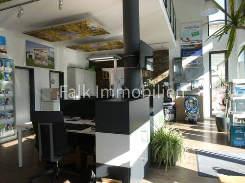 Erdgeschoss Empfangsbereich - Büro in Ketsch