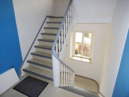 Freundliches Treppenhaus - 