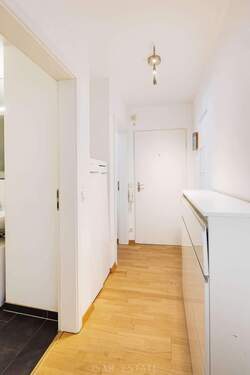 Flur - 2 Zimmer Etagenwohnung zum Kaufen in München