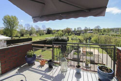 Balkon EG - Familienfreundlich und Modernisiert: 4-Zi.-RMH mit 2 Balkonen und schönem Garten in Redefin