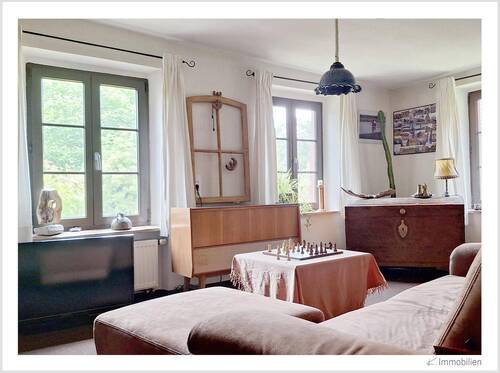 147-2025 Wohnzimmer 1.jpg - 