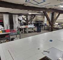 Große Gewerbeeinheit mit Lager- und Büroflächen in gut angebundener Lage Krefelds zu vermieten