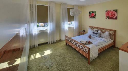 Schlafzimmer/Rückseite. - 