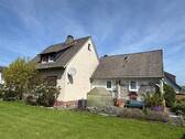 Garten-Ansicht - 5 Zimmer Einfamilienhaus zum Kaufen in Sundern (Sauerland)