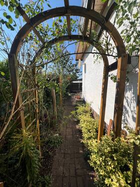 Blick Seitenansicht Haus - 