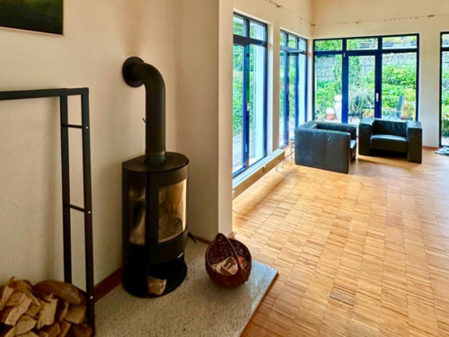 Wohnzimmer Bungalow - 9 Zimmer Mehrfamilienhaus, Wohnhaus zum Kaufen in Neuenrade